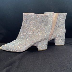 Betsey Johnson Diva Rhinstone